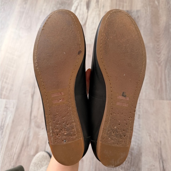 TOMS Women’s Black Slip-On Loafers - Picture 5 of 5